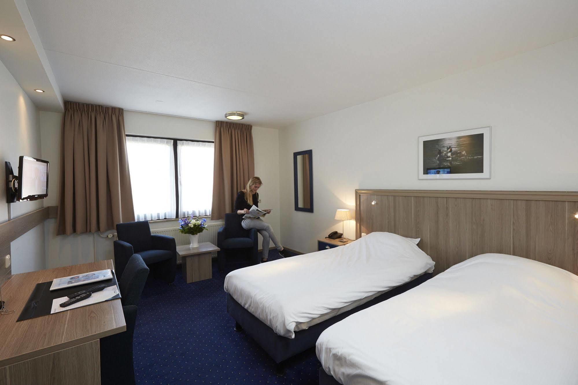 Hotel Zwartewater Звартслёйс Экстерьер фото